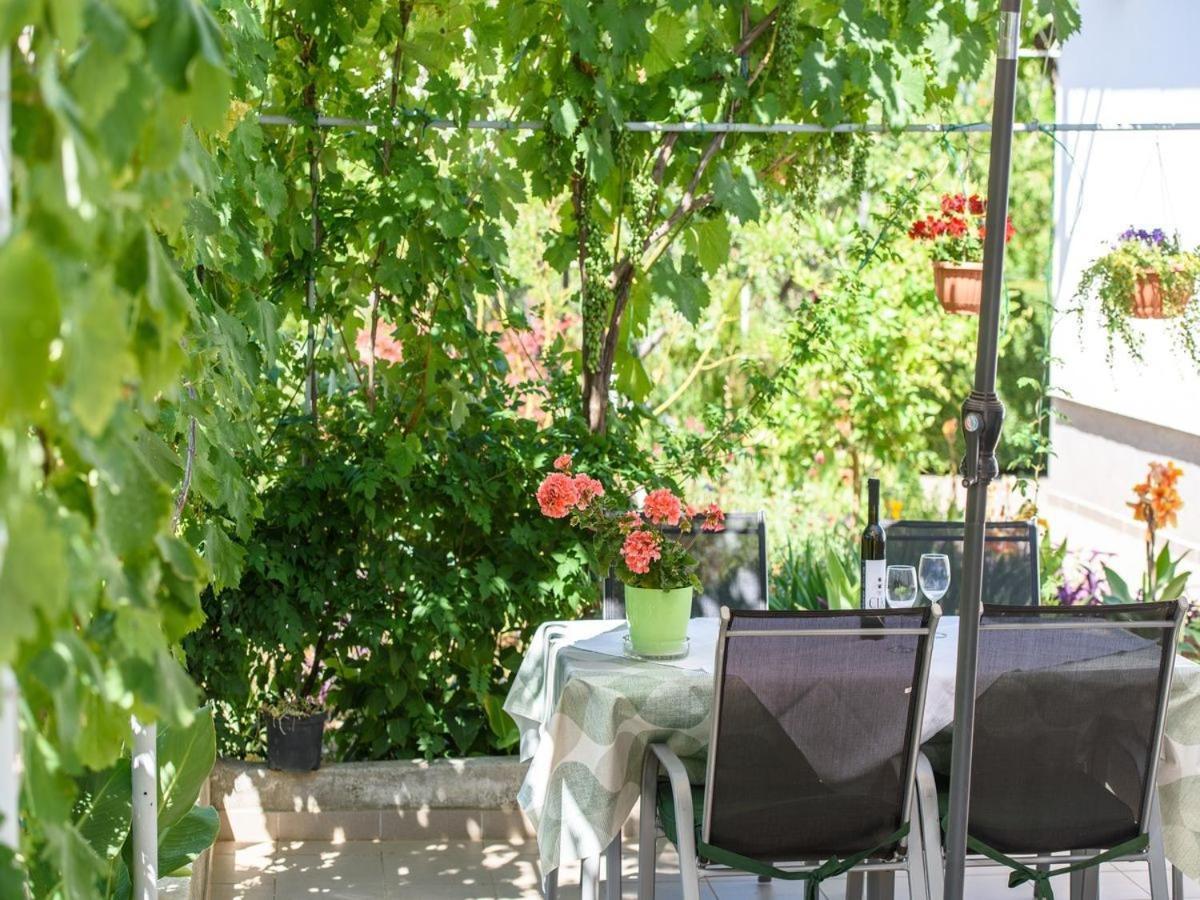 Apartments Beba - Peaceful Location Τρογκίρ Εξωτερικό φωτογραφία