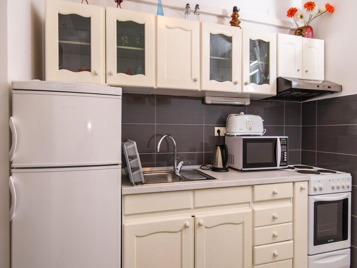 Apartments Beba - Peaceful Location Τρογκίρ Εξωτερικό φωτογραφία