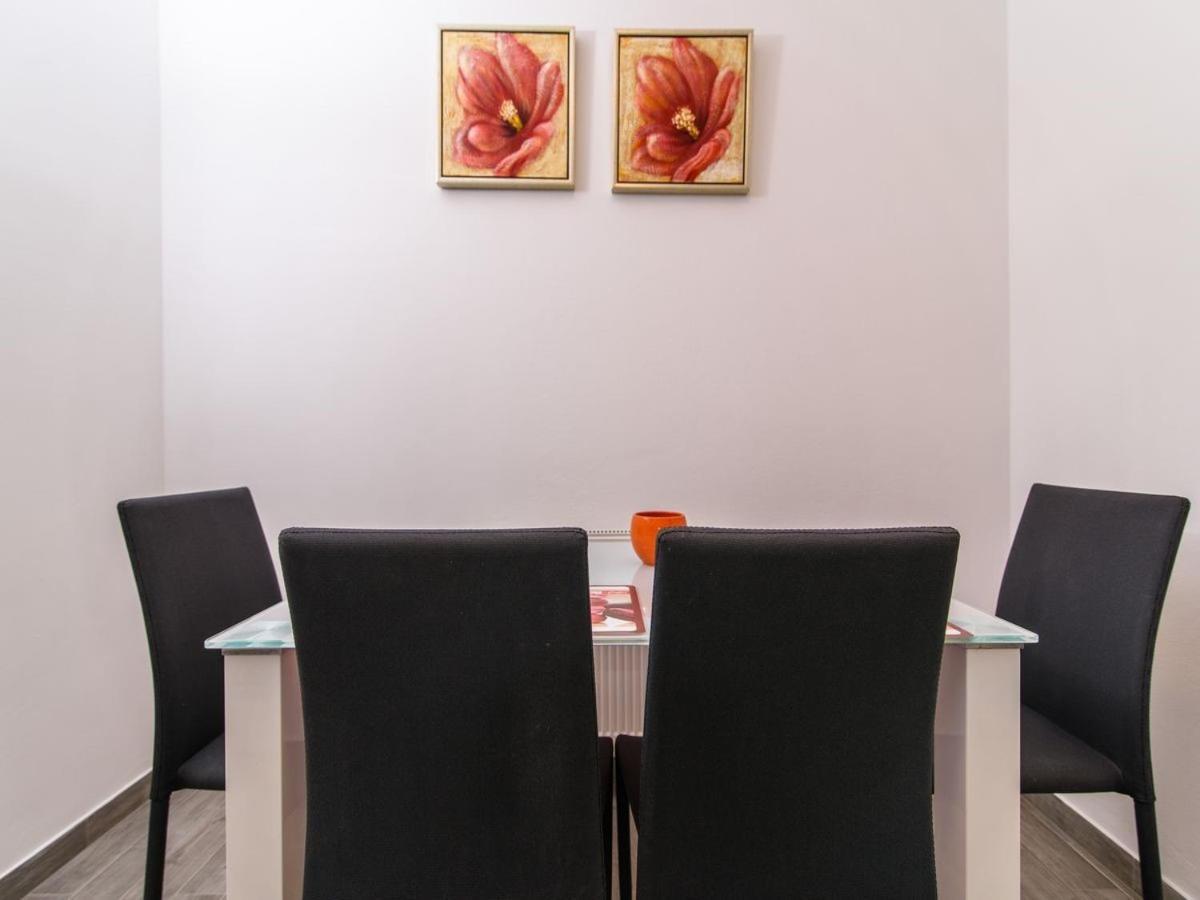 Apartments Beba - Peaceful Location Τρογκίρ Εξωτερικό φωτογραφία