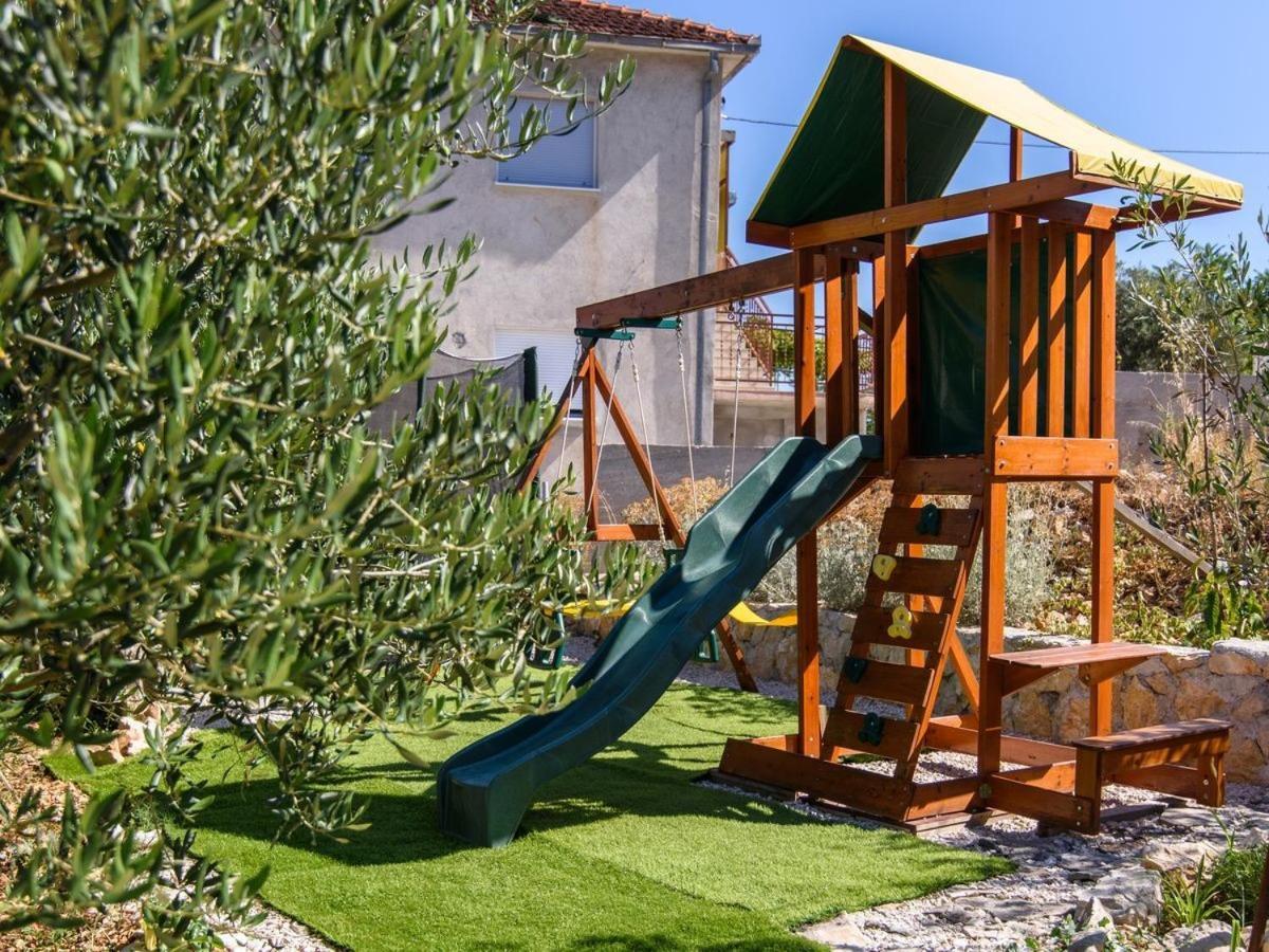 Apartments Beba - Peaceful Location Τρογκίρ Εξωτερικό φωτογραφία
