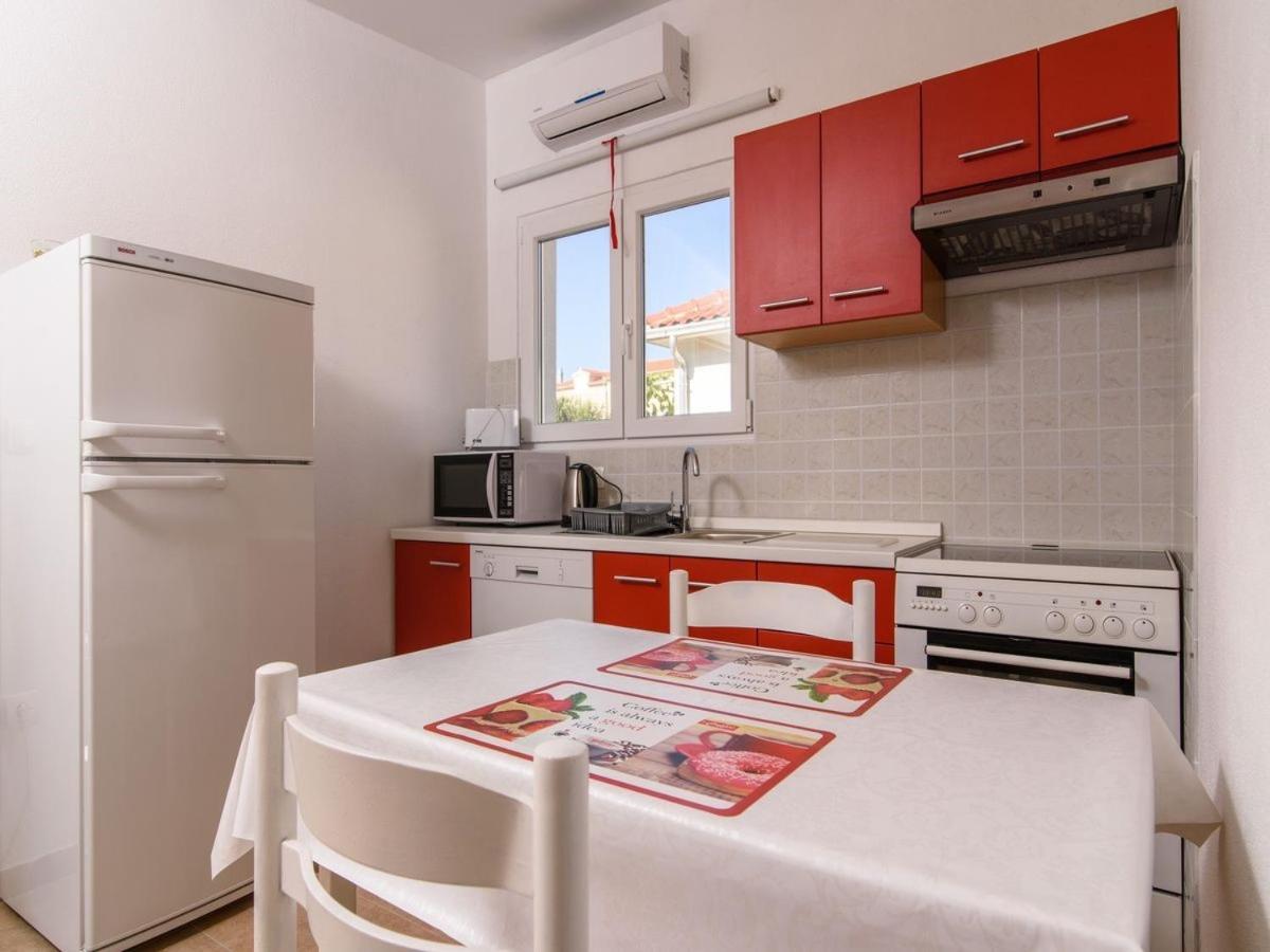 Apartments Beba - Peaceful Location Τρογκίρ Εξωτερικό φωτογραφία